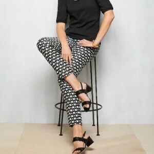 Talbots Hampshire Ankle Pants WomensSz 6 Black White Jacquard Butterfly Holidays